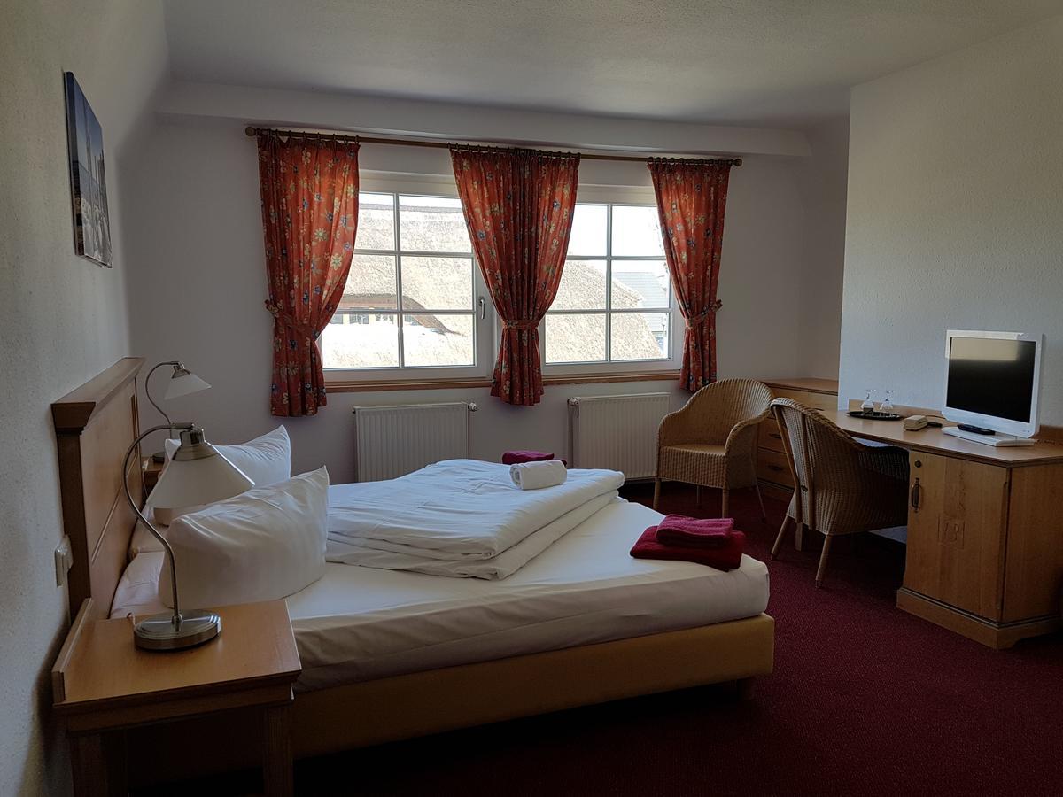 Hotel Alt Wittower Krug Wiek auf Rügen Eksteriør bilde